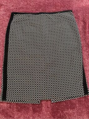 White House Black Market Black and White Checked Pencil Skirt